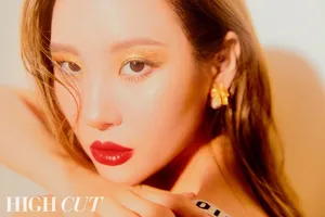 李宣美红唇性感写真图片