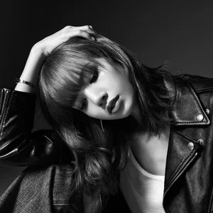 Lisa黑白飒美写真图片_2