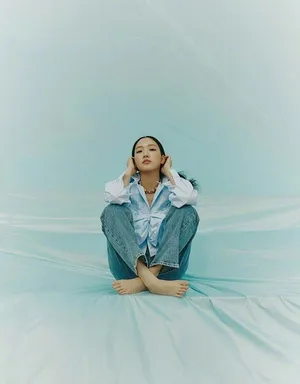 金高银清透优雅大片写真图片_2