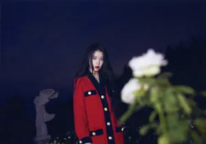 IU李知恩时尚画报写真图片_3