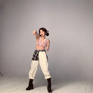 泫雅性感帅气写真花絮照图片_9