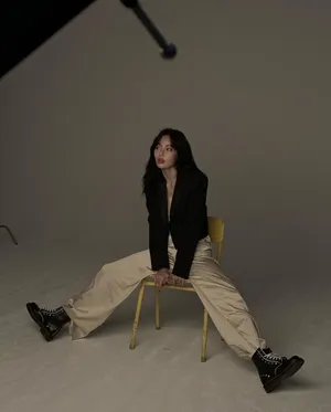 泫雅性感帅气写真花絮照图片_13