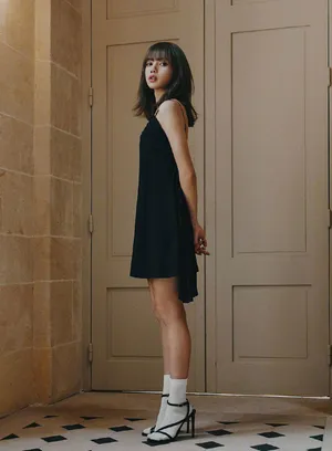 Lisa性感魅力黑白写真图片_6
