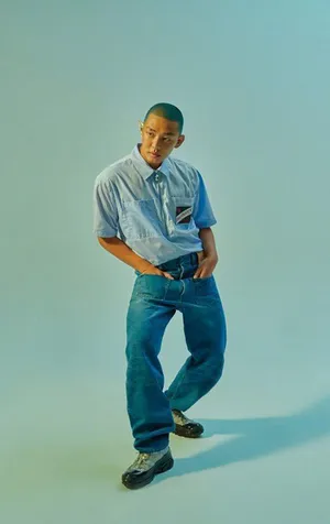 刘亚仁酷痞时尚写真图片