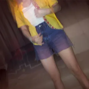 泫雅个性夜拍生活照图片_6