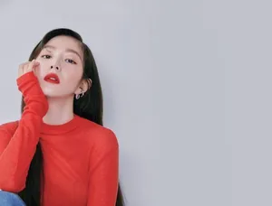 裴珠泫美妆画报写真图片_5