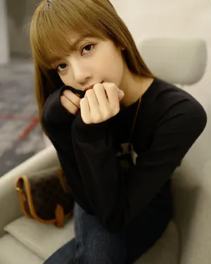 Lisa性感甜美写真图片