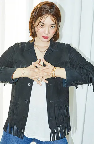申敏儿性感妩媚写真图片_7