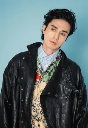 李栋旭杂志花絮照图片_8