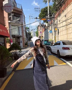 泫雅秋日街拍照图片_8