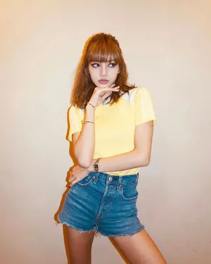 Lisa妩媚猫眼妆写真图片_4