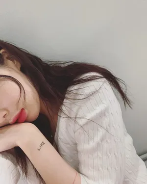 泫雅清纯性感生活照图片_6