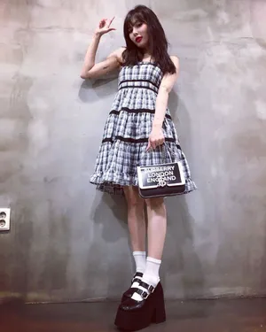 泫雅日系穿搭淑女气质图片_4