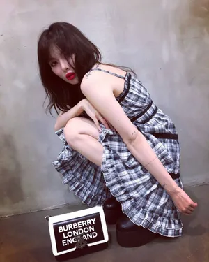 泫雅日系穿搭淑女气质图片_8