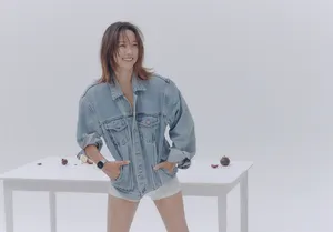 李孝利素雅淡妆性感写真图片_6