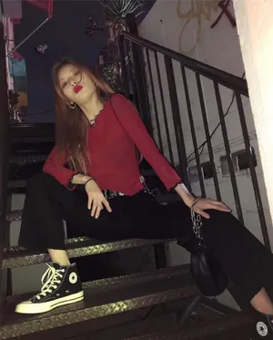金泫雅最新妆容时尚性感图片_7