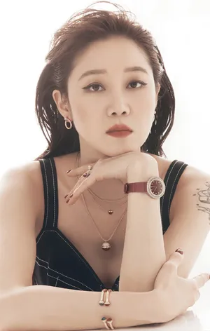 孔孝真性感魅力时尚写真大片第1张