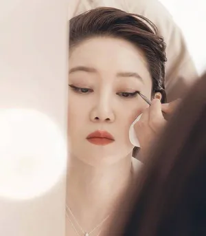 孔孝真高级质感时尚写真图片_7