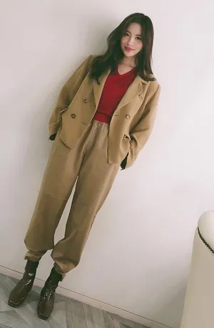 韩国明星李宣美时尚图片