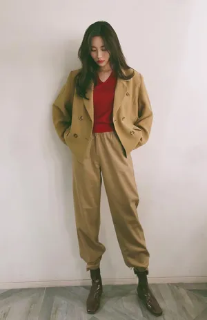 韩国明星李宣美时尚图片