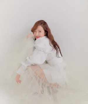 郑秀妍时尚靓丽大片写真图片第1张