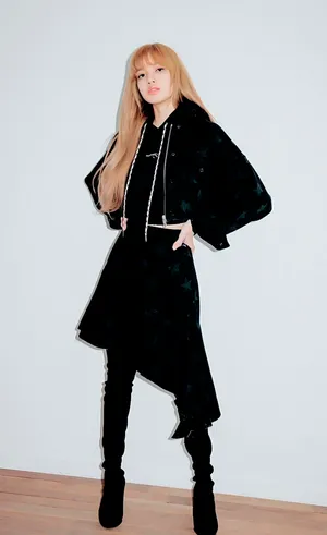 lisa时尚率性写真图片第1张