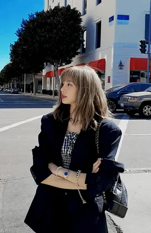 lisa清新养眼旅拍写真图片_3