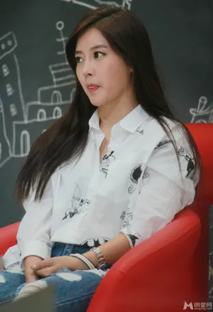 Tara成员朴素妍高清萌态图片集锦 领衔Tara萌可爱4_8