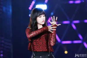 Tara朴素妍Dream Concert 变身唯美女神_12