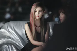 皇冠团Tara李居丽天使美颜 亲和力爆棚3_9