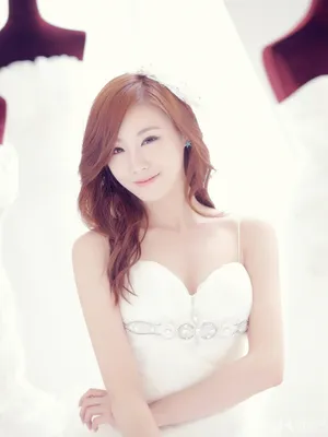 Girls Day白色唯美婚纱写真1_3