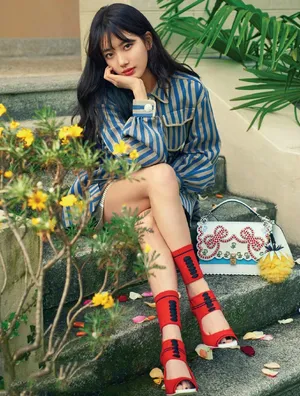 裴秀智妩媚优雅唯美画报图片_6