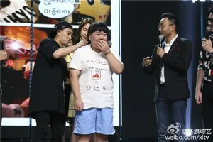 智孝被问如果周一梁朝伟约她喝咖啡会怎样，说带着gary一起去