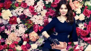 宋慧乔优雅写真 宛如花丛仙子 第一波_3