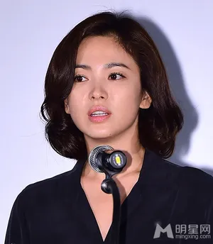 宋慧乔逃税首露面 面容沉重鞠躬道歉_5