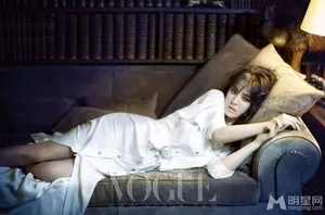 宋慧乔 VOGUE性感女人画报_1