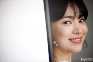 宋慧乔拍写真 气质纯美清淡如菊_5