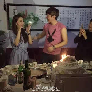 蔡琳为高梓淇庆生 两人甜蜜令人羡慕_6