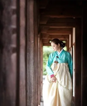 蔡琳高梓淇婚期将近乐开怀 婚照曝光_5