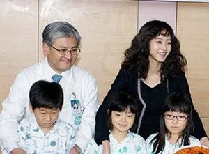韩艺瑟 出席慈善活动_3