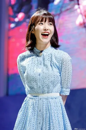 IU李智恩甜美可爱图片_4