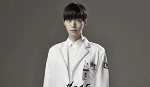 安宰贤具惠善定妆照出炉 韩剧《Blood》即将首播