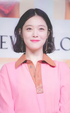 崔雪莉粉嫩白皙时尚活动图片_4
