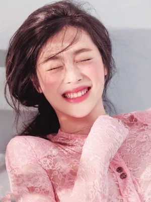 崔雪莉 《GRAZIA》封面图片