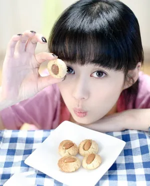 张娜拉早期写真图片