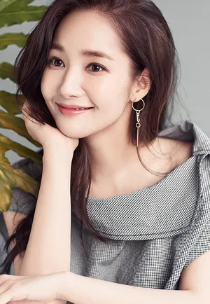 朴敏英优雅靓丽夏季写真图片_3
