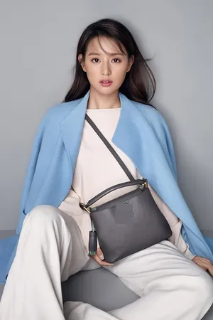 金智媛可爱甜美杂志写真图片_4