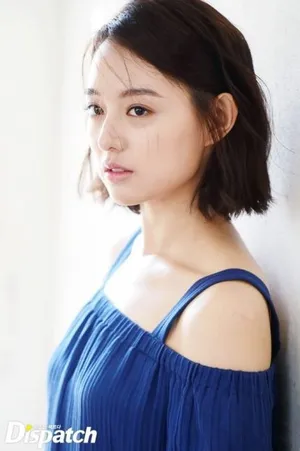 尹中尉金智媛短发时尚甜美写真图片_3
