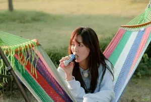 金素妍可爱街拍照_5