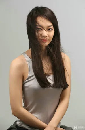 申敏儿护发用品广告写真